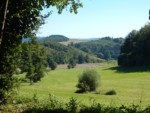 Blick über die Wiesen am Uhlensenbach, ein Zufluss der Emmer bei Lügde.