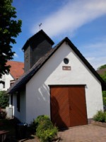 Im Ortskern von Lüdenhausen finden Sie das alte Feuerwehrhaus von 1889.