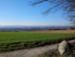 Zwischen dem Gut Ribbentrup und dem Asenberg haben Sie eine schöne Aussicht über Schötmar bis hin zum Hermannsdenkmal und dem Teutoburger Wald bei Oerlinghausen.