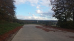 Vom Augustdorfer Rundwanderweg aus haben Sie an zahlreichen Stellen eine wunderschöne Fernsicht. Hier geht der Blick zum Sender Teutoburger Wald (Bielsteinsender)